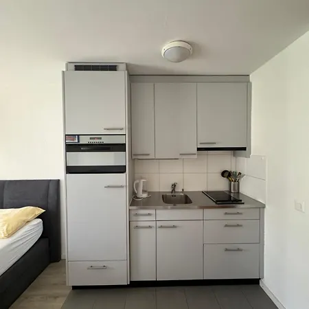 Апартаменты 102 - Riverside *